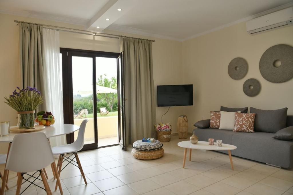Anemi Superior Deluxe Suite Kolios Luaran gambar