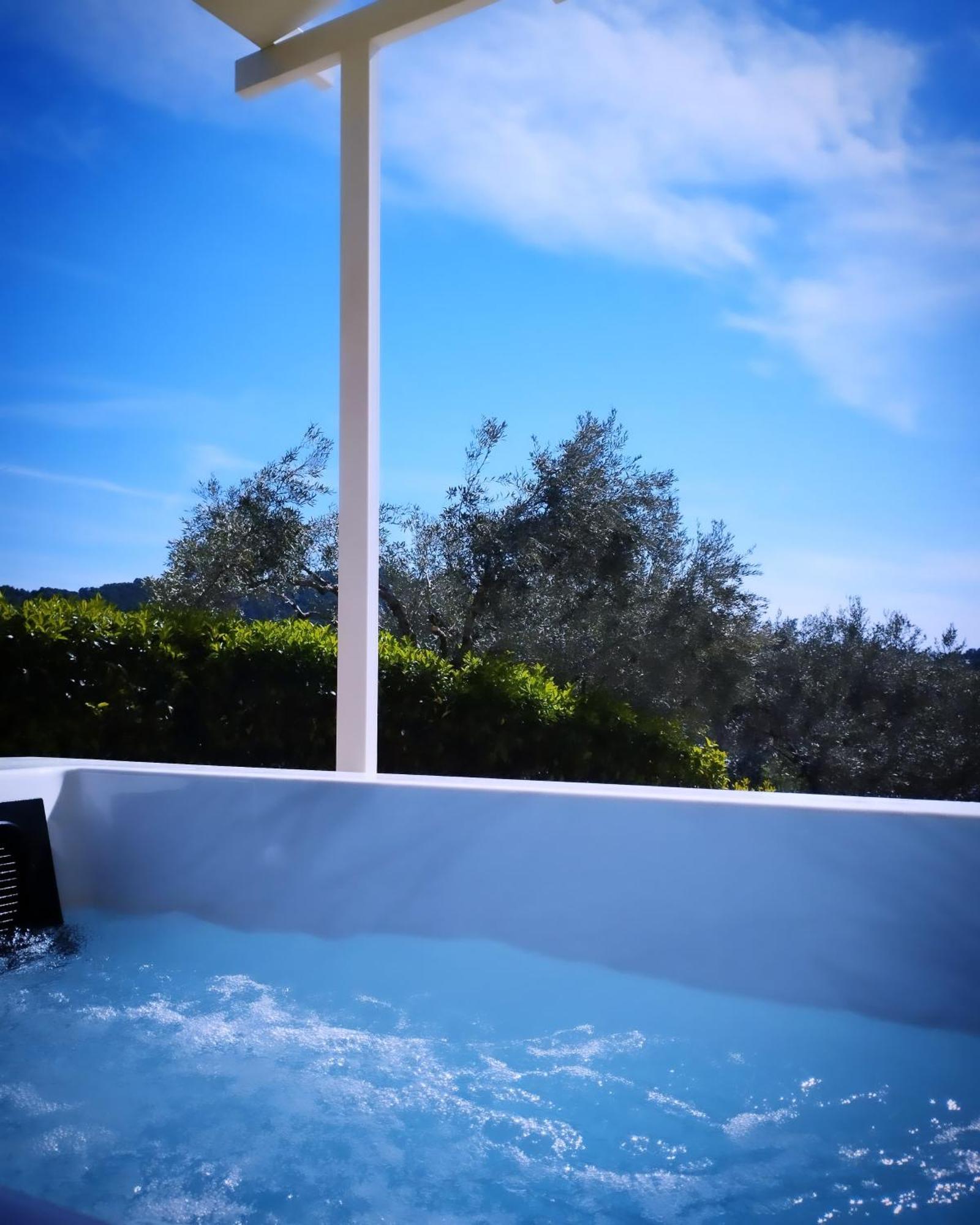 Anemi Superior Deluxe Suite Kolios Luaran gambar